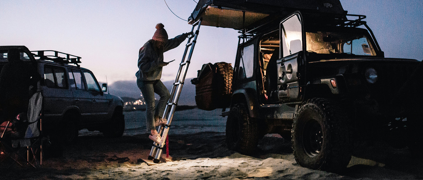 Портативний пусковий пристрій Smart Starthilfe Powerbank для автомобіля 12V з компресором, 150 PSI, 60Wh - для бензинових та дизельних двигунів до 8,5L та 6,5L відповідно