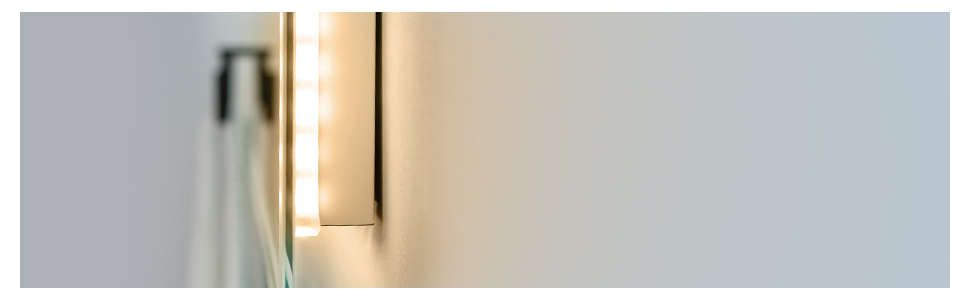 Дзеркало для ванної кімнати з підсвічуванням LED 80x60 см, тепле біле світло 3000K, монтаж вертикально/горизонтально