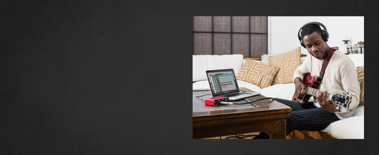 Focusrite Scarlett Solo 3rd Gen USB Аудіоінтерфейс для гітаристів, вокалістів та музикантів - Bundle