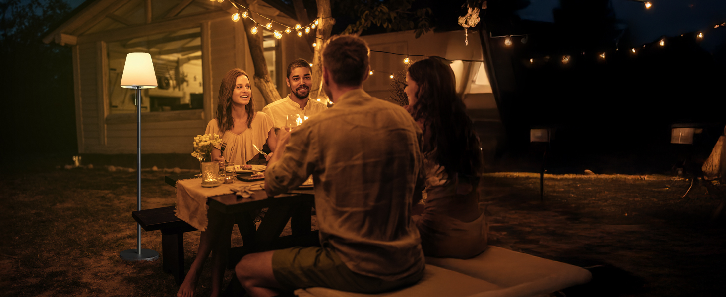 Сонячна LED стійка лампа для вулиці з акумулятором, димуванням, теплим білим та RGB світлом, з датчиком світла, водонепроникна для тераси