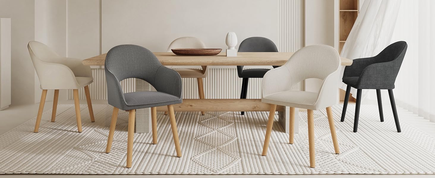 Набір з 4-х оббитих стільців для їдальні з підлокітниками, бежевий колір, дерев'яні ніжки. Підходять для кухні та вітальні.