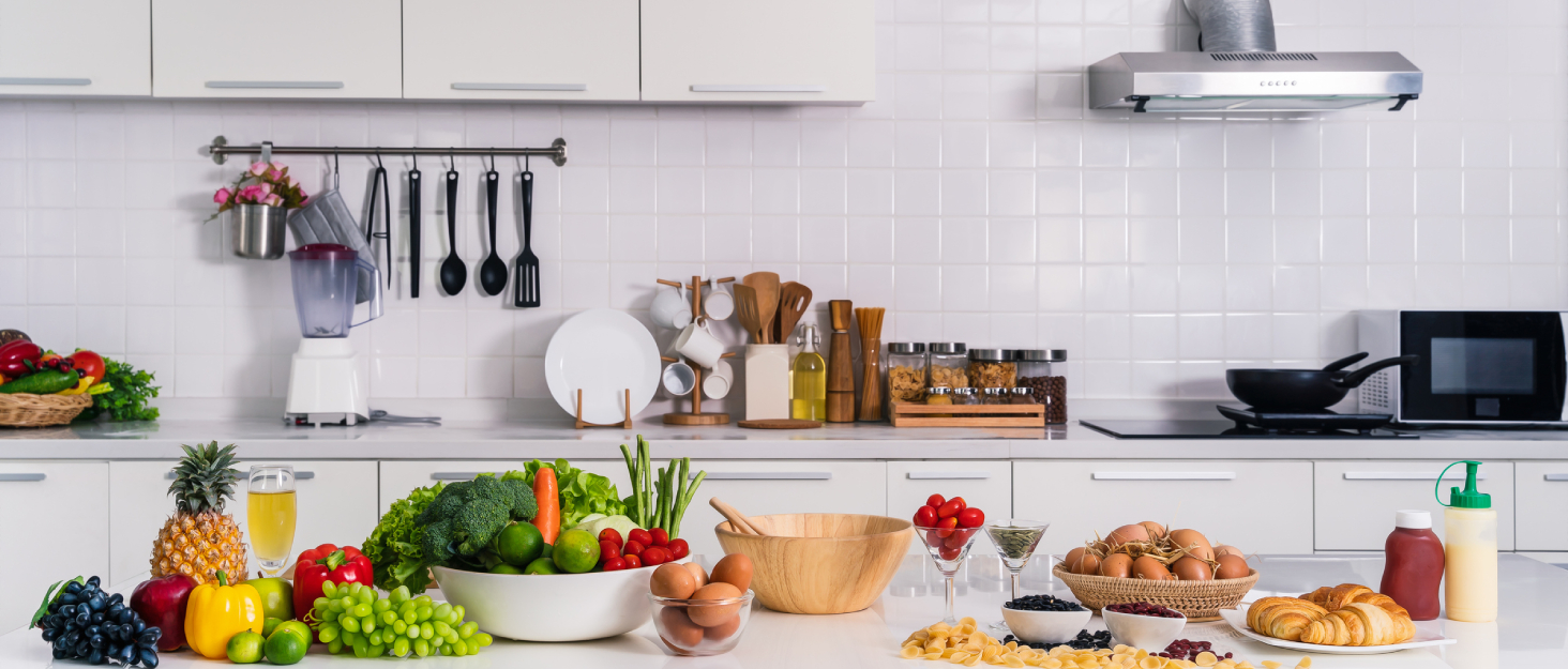 Вакууматор для продуктів 5-в-1 Kitchen in the box – автоматичний вакуумний пакувальник з режимами вологого та сухого запечатування, ширина шва 5 мм, комплект з 15 пакетами та шлангом