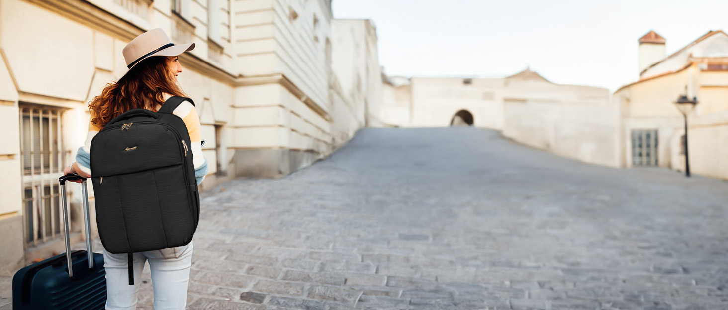 Чорний жіночий рюкзак LOVEVOOK 40L для подорожей з відділенням для ноутбука 17