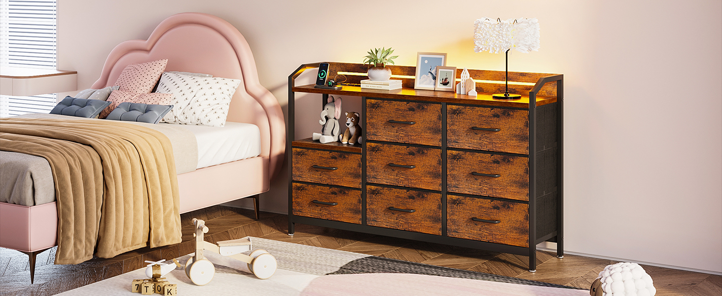 Комод ODK з висувними ящиками та LED-підсвіткою, 10 кольорів, 2 USB та 2 розетки, 8 тканинних ящиків, для вітальні/спальні, 110x30x88 см, вінтажний стиль