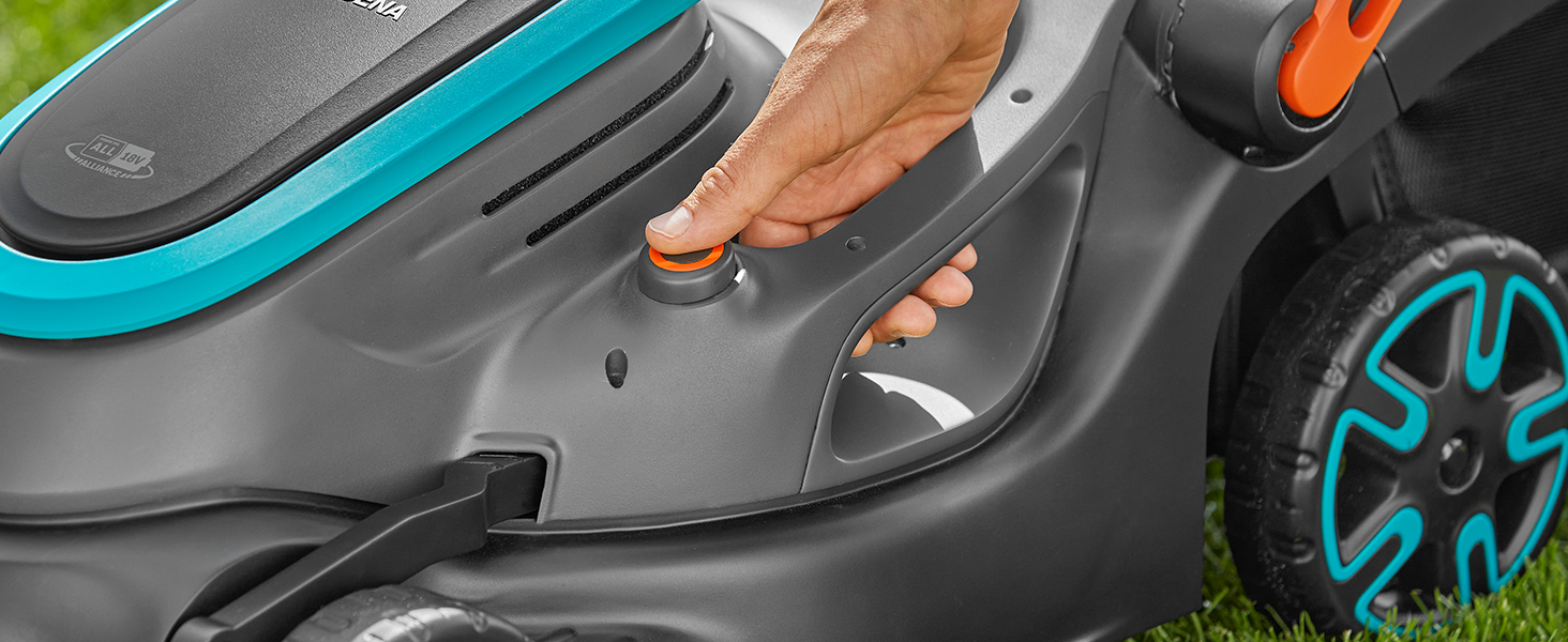 Акумуляторний газонокосарка Gardena PowerMax 37/36V P4A Ready-to-Use Set (14638-20) 37см, 350м², 45л, 2023