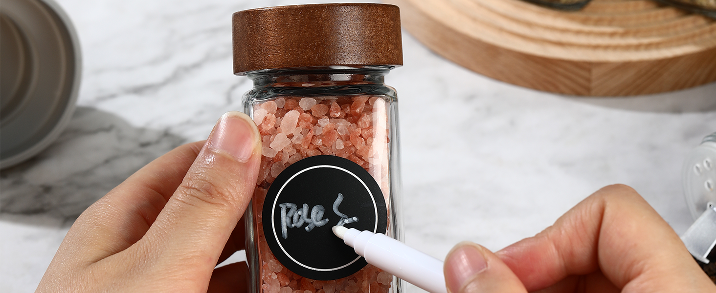 Набір скляних банок для спецій з дерев'яними кришками з акації, 24 шт по 120 мл