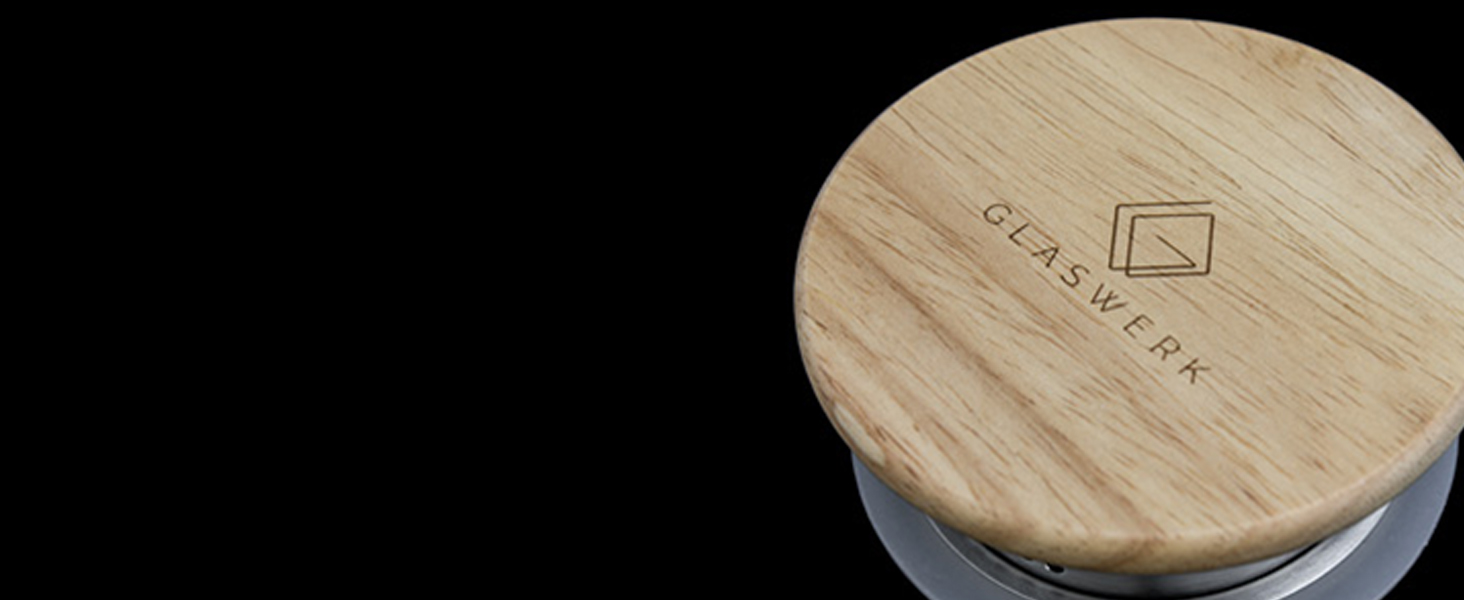 Скляна карафа з кришкою та ситом (1,5 л) - глечик для води з кришкою, з міцного боросилікатного скла