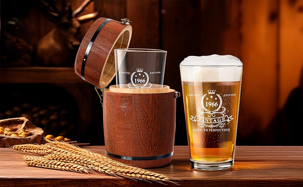 Пивний келих LIGHTEN LIFE 450 мл в дерев'яній подарунковій коробці, 1966 рік народження - ідеальний подарунок чоловікові/батькові на 60 років