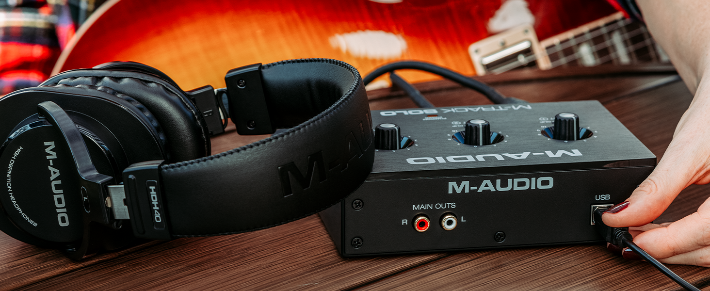 M-Audio M-Track Duo - USB аудіоінтерфейс для запису, стрімінгу та подкастингу (2 XLR/Line входи, 48kHz)