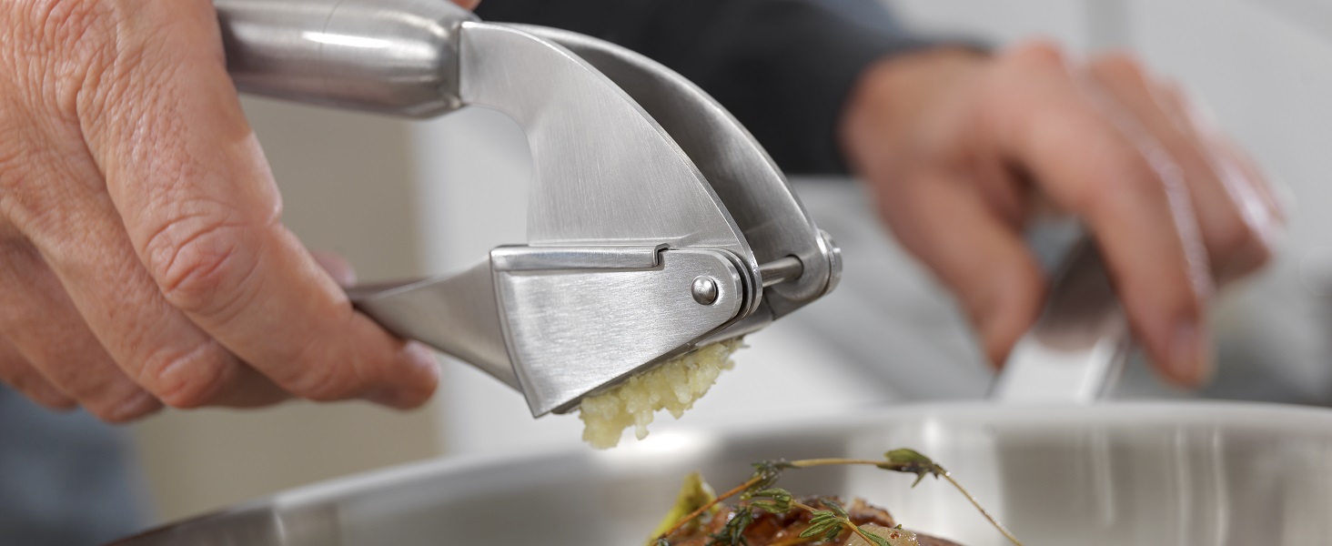 Преса для часнику ZWILLING Pro Knochblauchpresse, 20 см, нержавіюча сталь, ергономічна ручка, срібляста