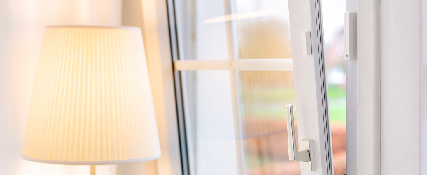 Homematic IP Термостат на радіатор Basic – Розумний дім, цифровий термостат для опалення, керування через додаток, сумісний з Alexa та Google Home, проста установка, економія енергії, 153412A3