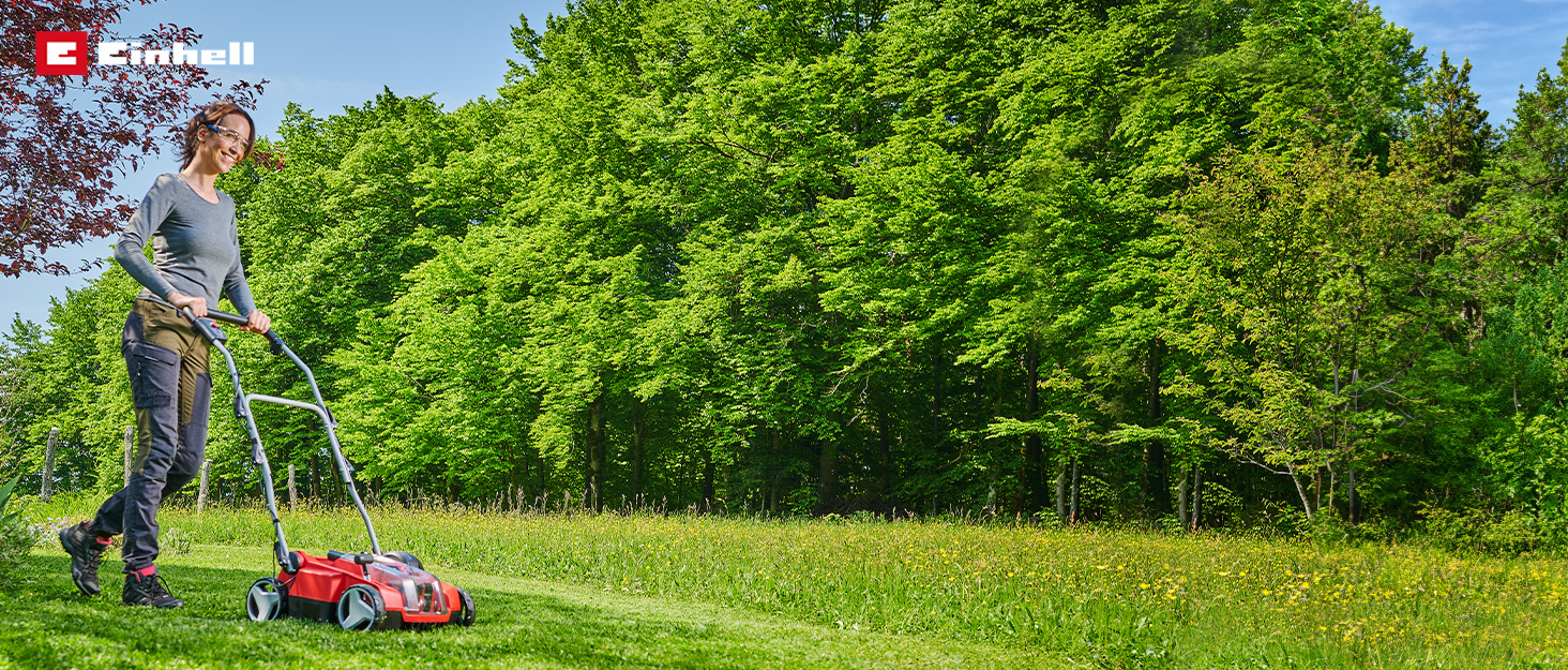 Акумуляторний повітродув та листозбірник Einhell VENTURRO 18/210 Power X-Change (18 В, потужність всмоктування 500 м³/год, об'єм контейнера для збору листя 45 л, функція видування до 210 км/год, з акумулятором 4 Ah та зарядним пристроєм) Чорний, Червоний