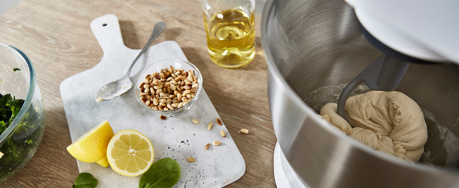 Кухонний комбайн Kenwood Chef XL KVL4100S з великою чашею 6.7 л з нержавіючої сталі, 1200 Вт, набір для випічки, срібний