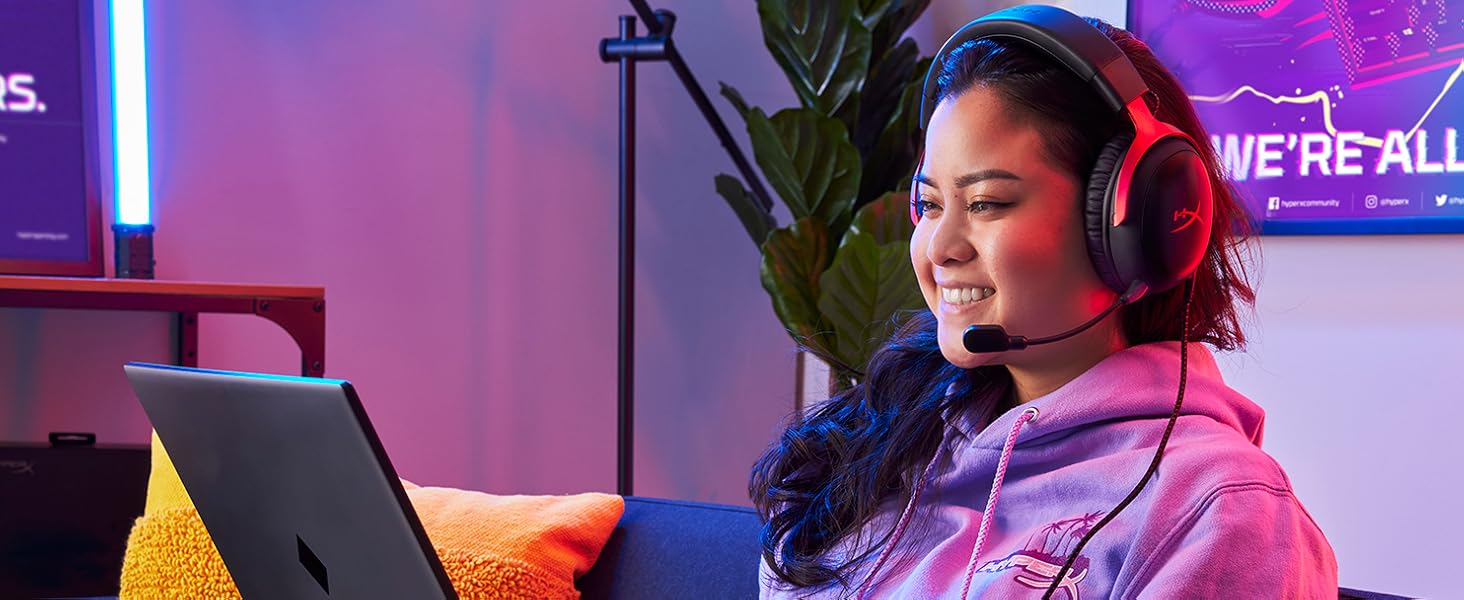 Ігрова гарнітура HyperX Cloud III: 53 мм драйвери, пам'ятна піна, DTS, мікрофон з шумозаглушенням, USB-C/USB-A/3,5 мм, для PC, PS5, PS4, Xbox, Switch, Mac, чорний/червоний, 2023 Edition