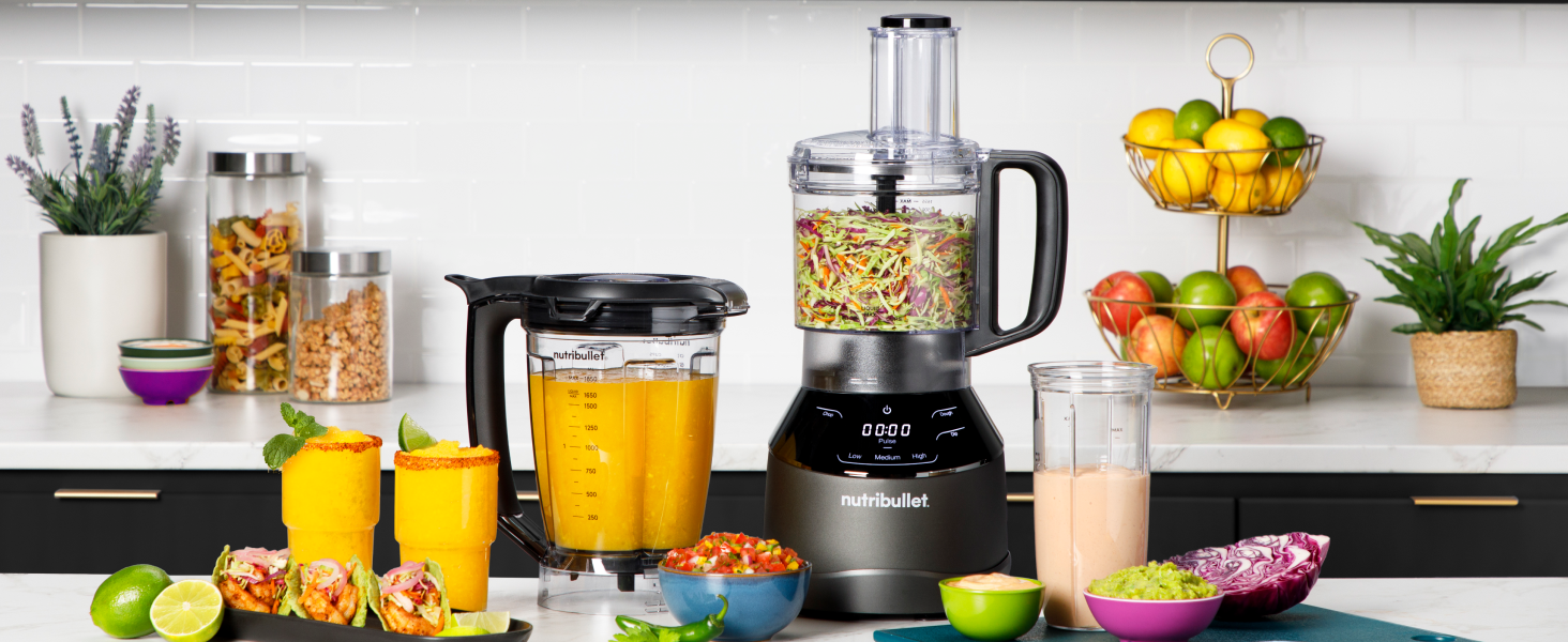 Повнорозмірний блендер nutribullet Combo, 1200 Вт, глечик 1,89 л, банки 946 мл і 710 мл, чорний, NBF500MB