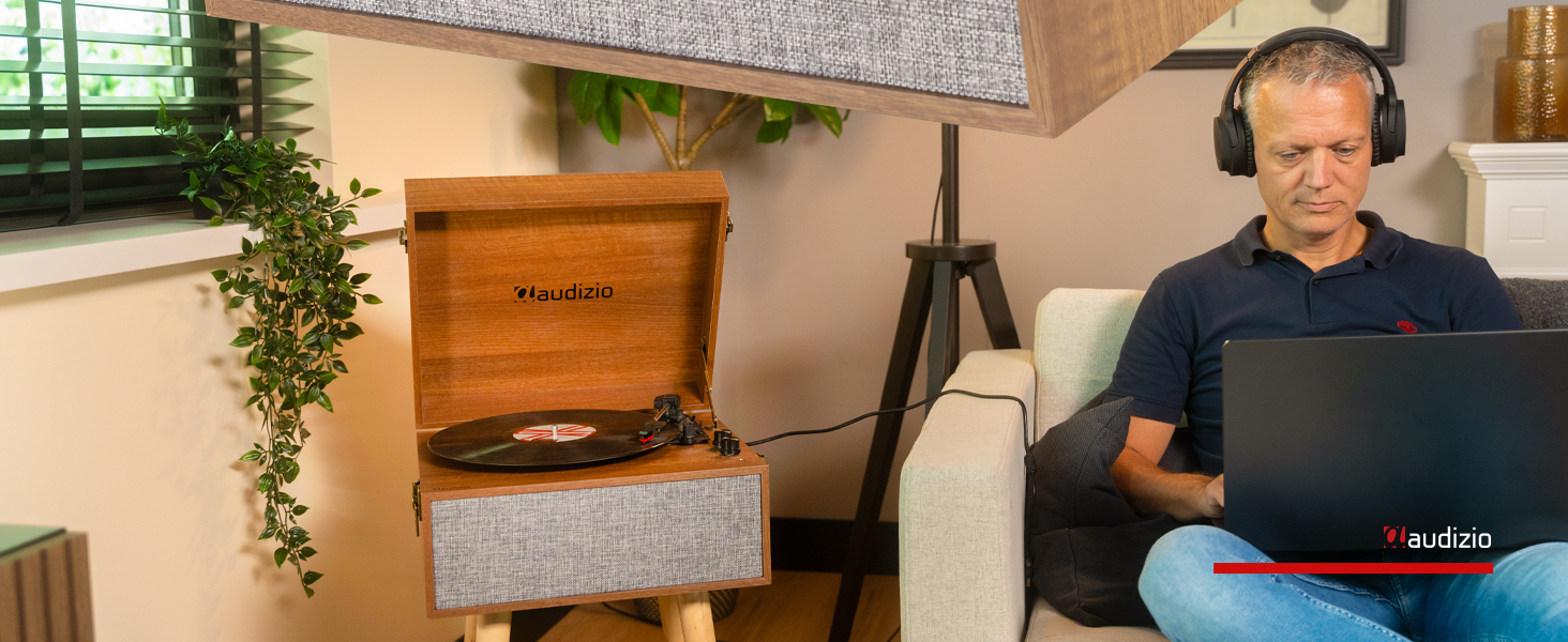Вініловий програвач Fremont Retro з Bluetooth, вбудованими динаміками, підставкою, для платівок 7, 10, 12 дюймів, дерев'яний корпус, коричневий