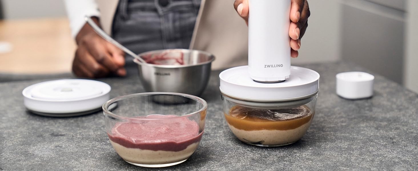 Набір ZWILLING Fresh & Save: контейнери для зберігання продуктів з вакуумним насосом (9 шт.) з нержавіючої сталі, M-18 см, L-24 см