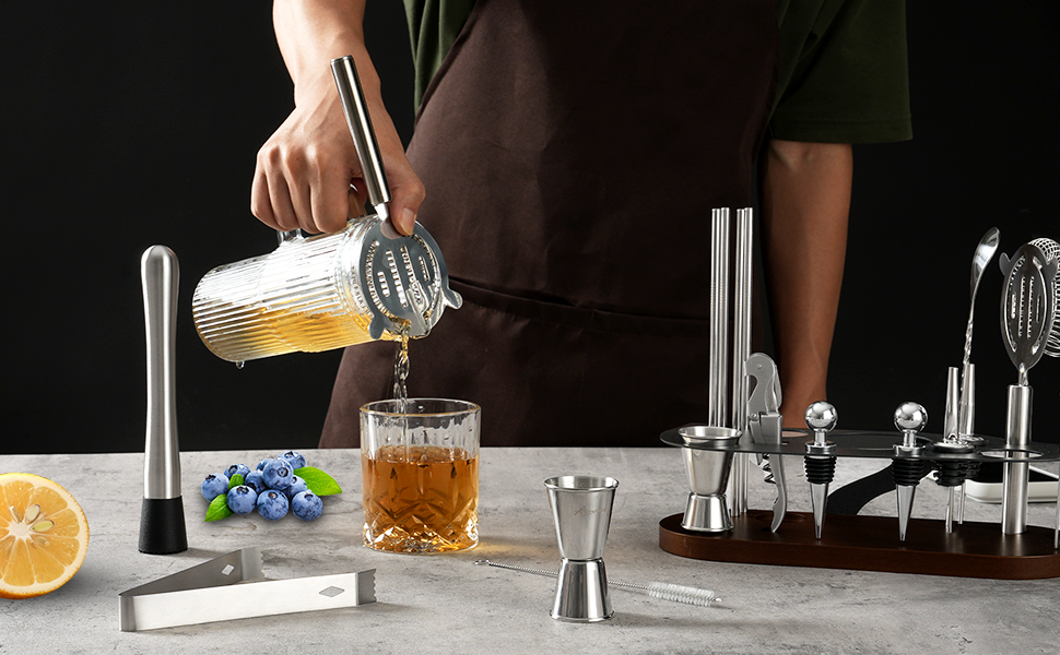 Набір бармена на 23 деталі з підставкою: шейкер, сито, ложка, мадлер. Ідеально для дому, бару, вечірки. (Шоколадний)