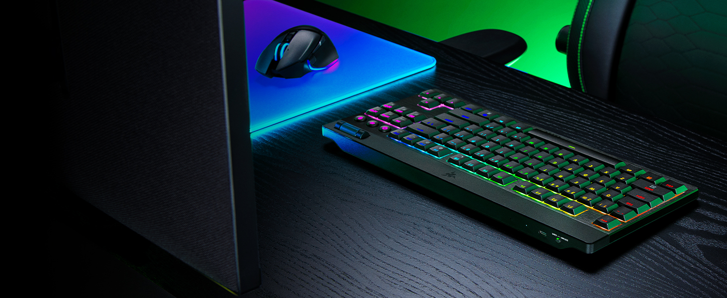 Механічна ігрова клавіатура Razer BlackWidow V4 TKL з Green Switch (QWERTZ DE, RGB Chroma, 6 макро-клавіші)