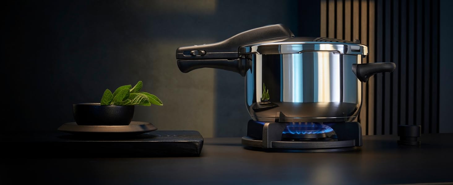 Набір швидковарки WMF Perfect Induktion 2 шт (4.5л + 3л) Cromargan нержавіюча сталь, 2 рівні потужності