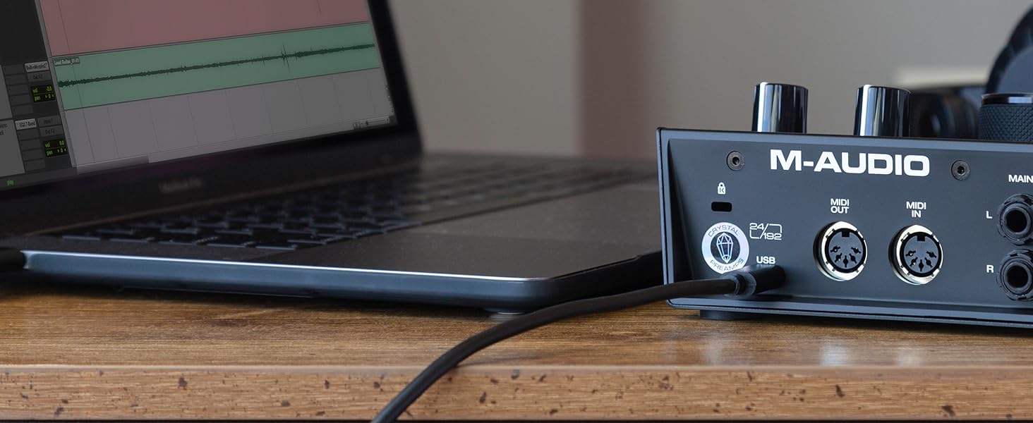 M-Audio Air 192|6: USB аудіоінтерфейс для запису в студійній якості з 2 XLR/Line входами та програмним забезпеченням AIR 192|6 (Чорний)