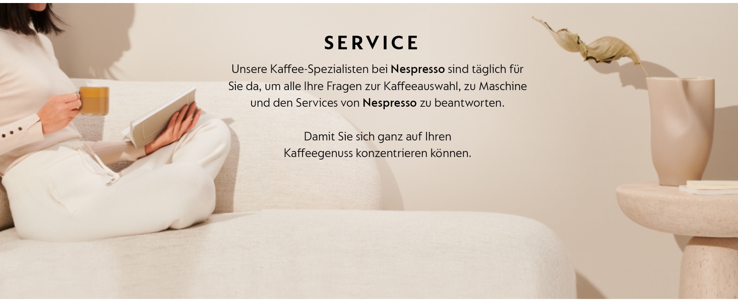 Кавомашина Nespresso DeLonghi Essenza Mini EN85.R червона