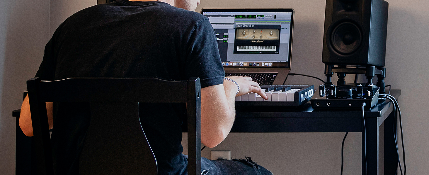 M-Audio Air 192|6: USB аудіоінтерфейс для запису в студійній якості (2 XLR/Line входи + софт)