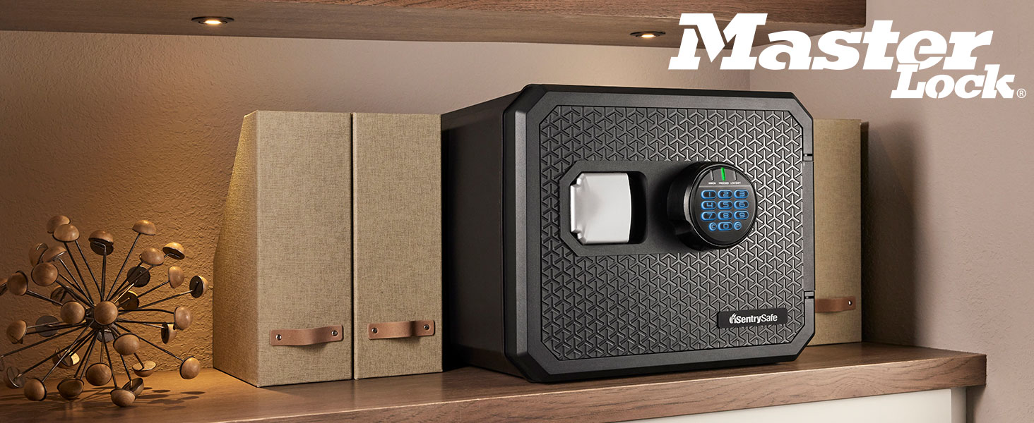 Master Lock FPW082FTCML - вогнестійкий та водонепроникний сейф, 23л, 417 x 348 x 478 мм, електронний замок з підсвічуванням, для дому та офісу, чорний