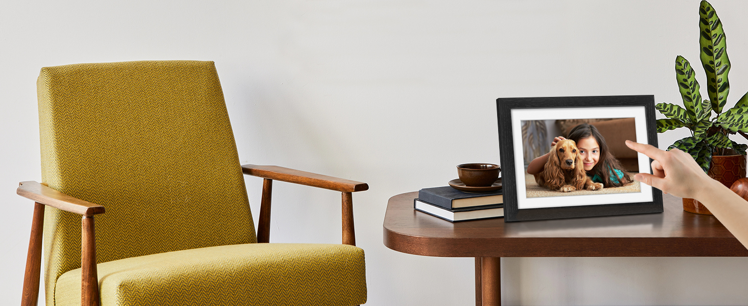 Frameo Цифровий фоторамка з Wi-Fi, 10.1 дюйма, горіх, 32GB, HD IPS сенсорний екран, відтворення фото/відео через додаток Frameo, подарунок для чоловіків та жінок