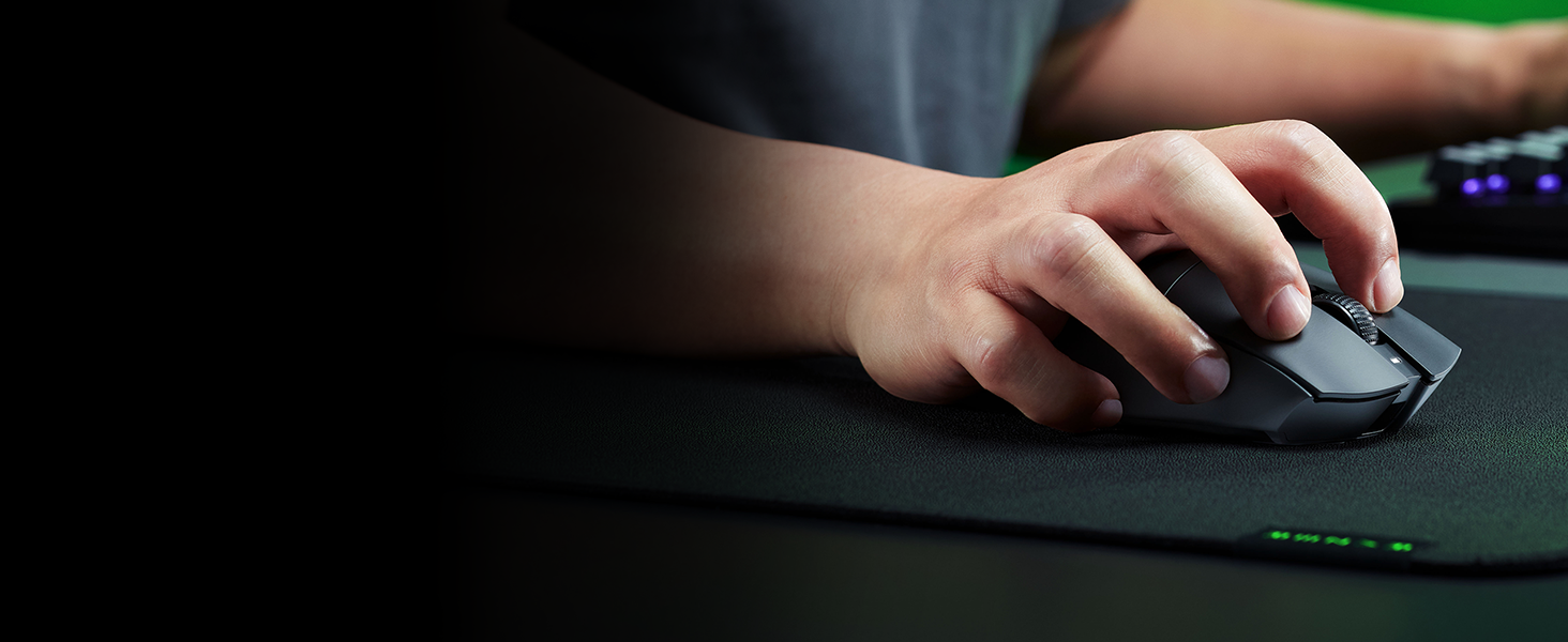 Ігрова миша Razer DeathAdder V3 HyperSpeed бездротова ергономічна, 26K DPI, вага 55г, чорна
