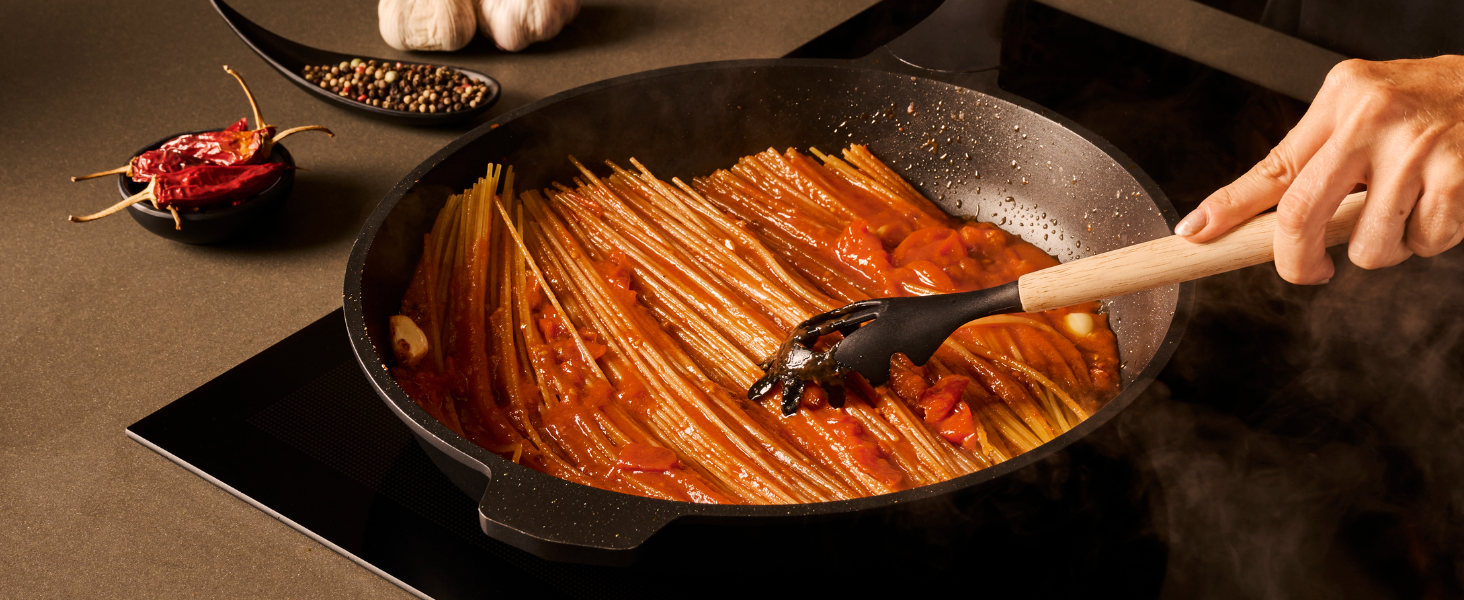 Сковорода-гриль Stone&Stone 28x28 см | Професійна сковорода для стейків | Німецьке антипригарне покриття GREBLON C3+ без PFOA | Знімна ручка | Підходить для індукції, газу та духовки | Для приготування барбекю з щипцями (32 см)