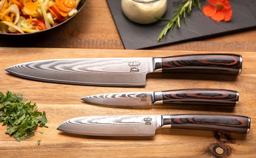Набір кухонних ножів Дамаск 3 шт. (32, 24, 20 см) з каменем для заточування, дерев'яною ручкою, захистом леза та подарунковою коробкою. Перевірено TÜV, 62 HRC, сталь Дамаск з 67 шарів.