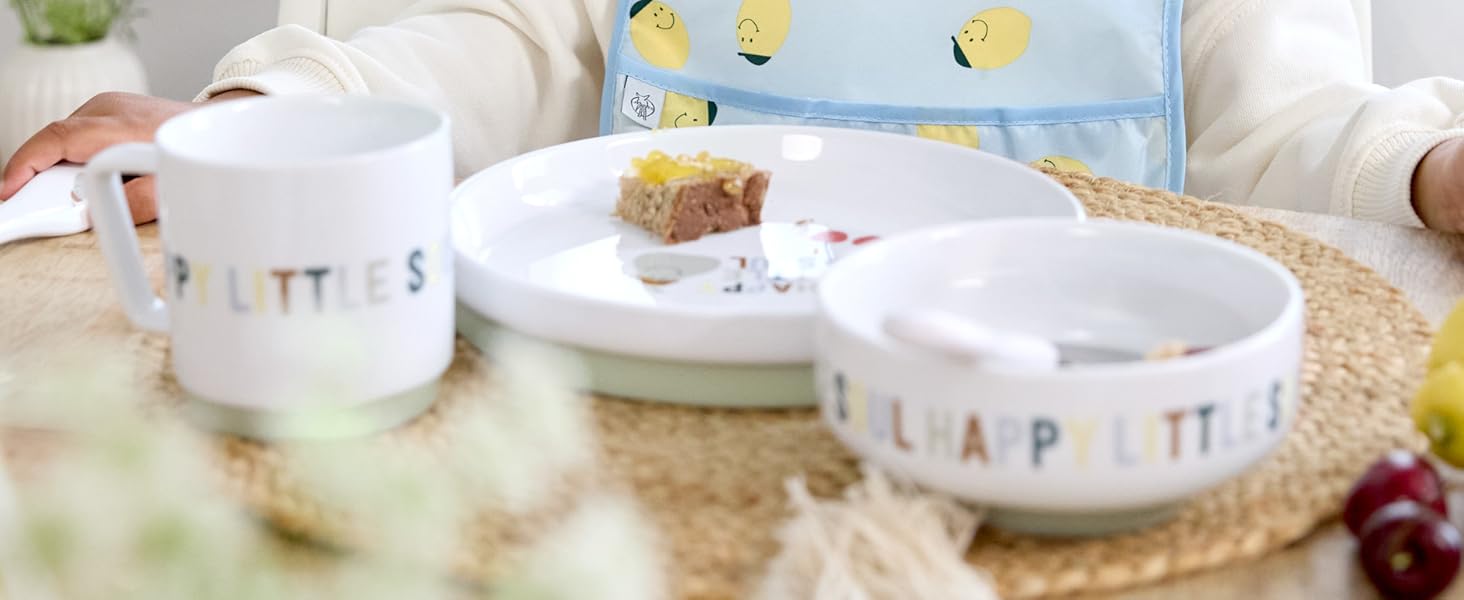 Набір дитячого посуду LÄSSIG Garden Explorer: тарілка, миска, чашка з силіконовим кільцем (червоний)