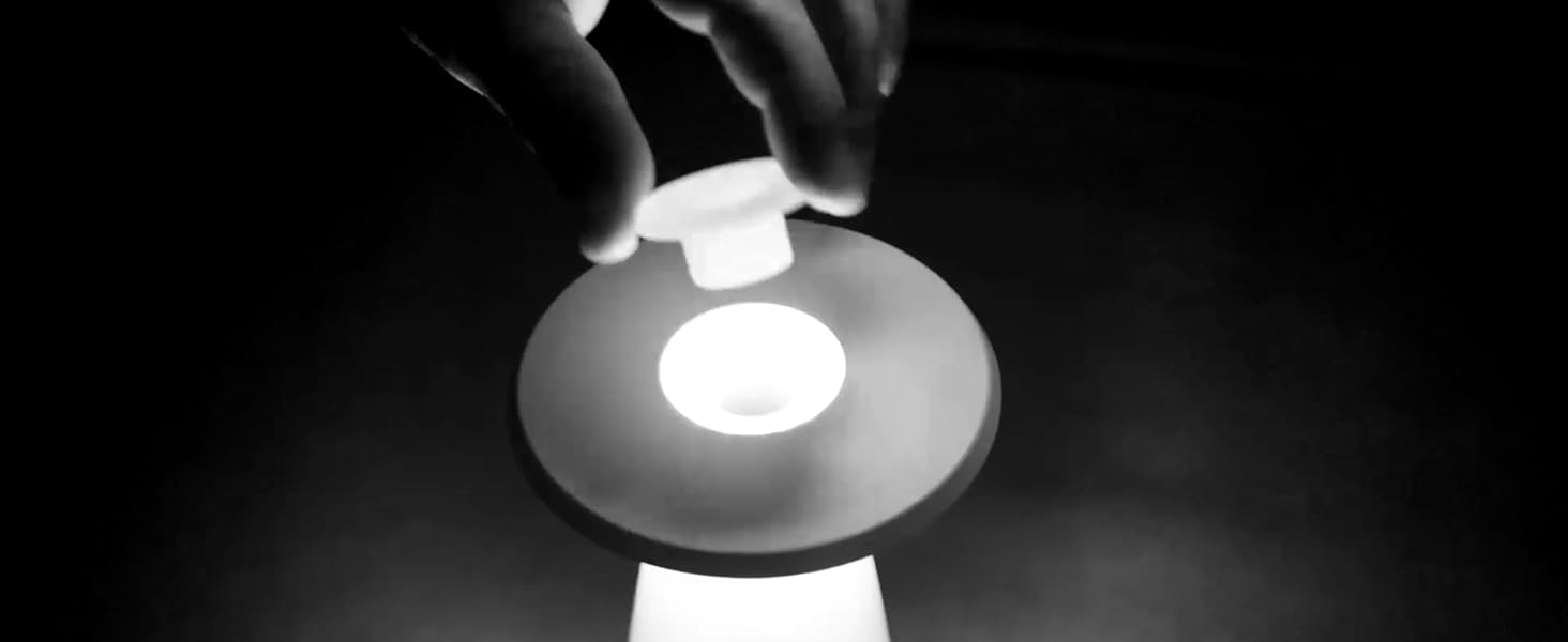 LED-лампа SIGOR Nuflair на акумуляторі з вазою для квітів, золота, IP54, 24 см, 12 год роботи, для дому та саду