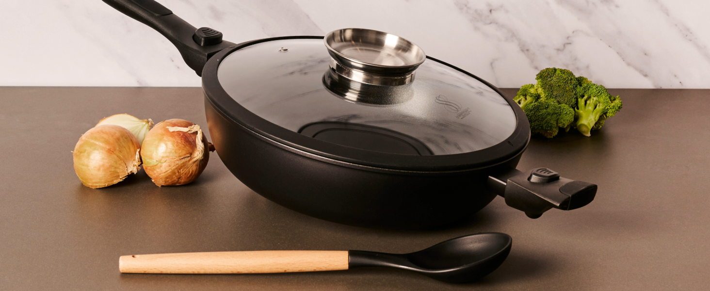 Квадратна сковорода-гриль Stone&Stone 28x28 см | Професійна сковорода для стейків | Німецьке антипригарне покриття GREBLON C3+ без PFOA | Знімна ручка | Підходить для індукційних, газових плит та духовки | Для приготування барбекю з щипцями 28 см