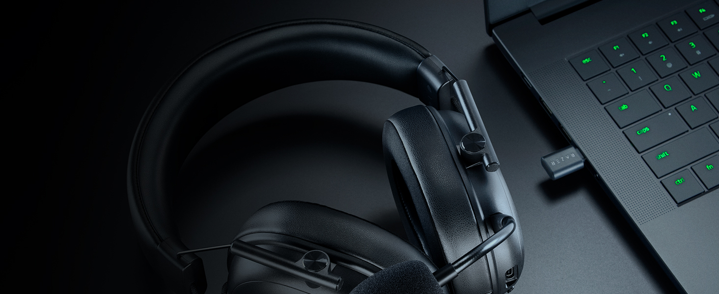 Razer BlackShark V3 X Hyperspeed: Бездротові ігрові навушники для ПК (280г, Bluetooth, мікрофон HyperClear, драйвер TriForce Titanium 50 мм)