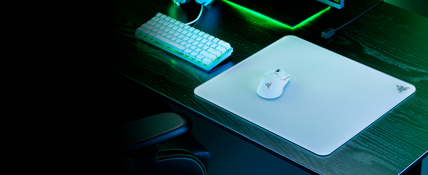 Скляний килимок для миші Razer Atlas — преміум ігровий килимок із загартованого скла, мікрогравірована гладка поверхня, стійкість до бруду та подряпин, чорний (450 x 400 x 5 мм)