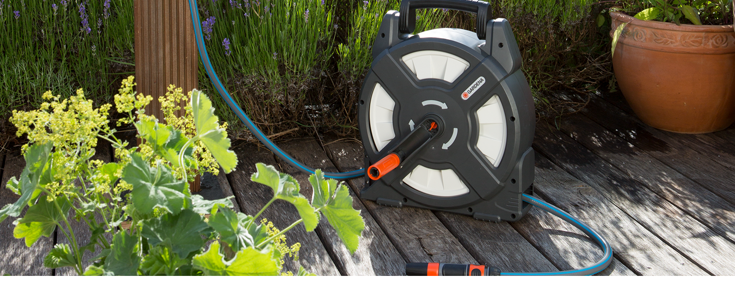 Набір для поливу Gardena City Gardening Terrassen-Schlauchbox 10 м: шланг 10 м, компактна карусель, зручна ручка, для тераси та саду