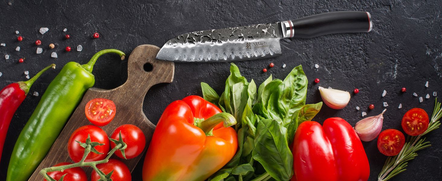 Японський ніж Santoku Wakoli EBO з дамаської сталі (серцевина VG10), 17,5 см - гострий ніж для кухні та приготування їжі, преміум-якість, з дерев'яною ручкою з дуба, у подарунковій коробці