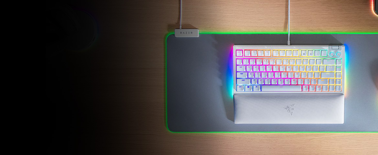 Ігрова миша Razer Cobra (дротова), легка (57 г), оптичні перемикачі 3-го покоління, RGB-підсвітка Chroma, чорна
