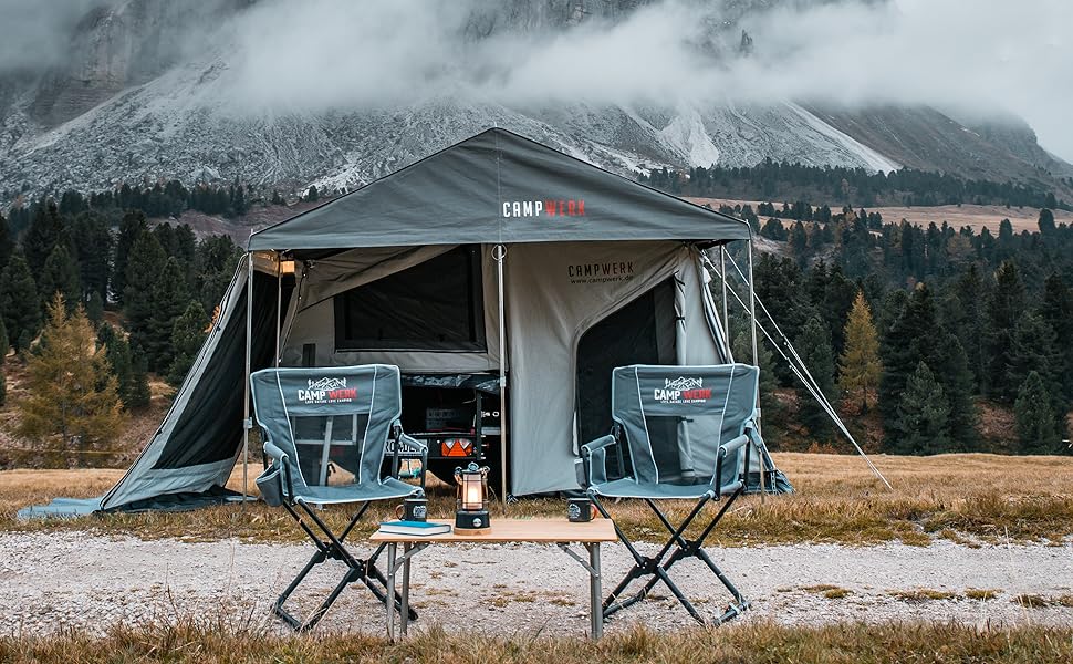 Крісло для кемпінгу CAMPWERK, легке та компактне, зі спинкою, вбудованими підлокітниками та підстаканником, компактне, брудо- та водовідштовхувальне, складне, для будь-якого активного відпочинку, сірий