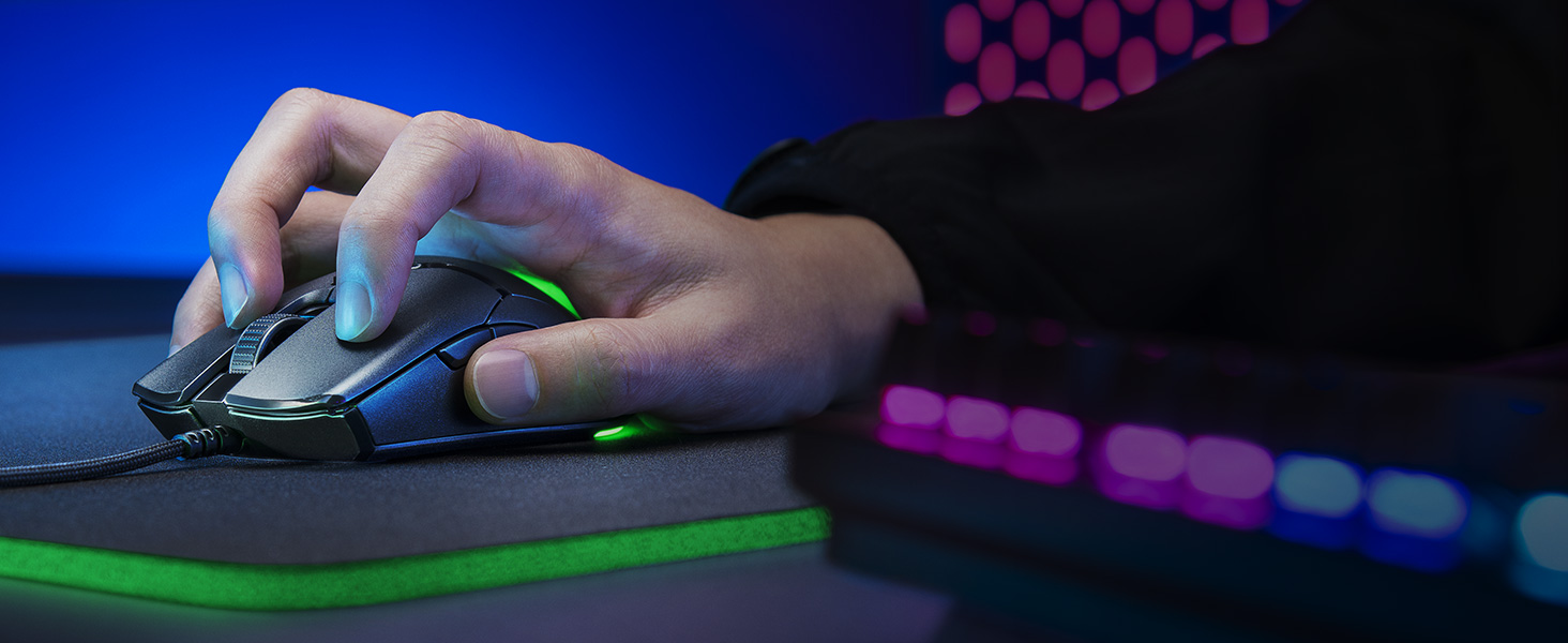 Ігрова миша Razer Viper Mini — ультралегка дротова миша (61г), оптичний сенсор 8500 DPI, RGB-підсвітка Chroma, чорна