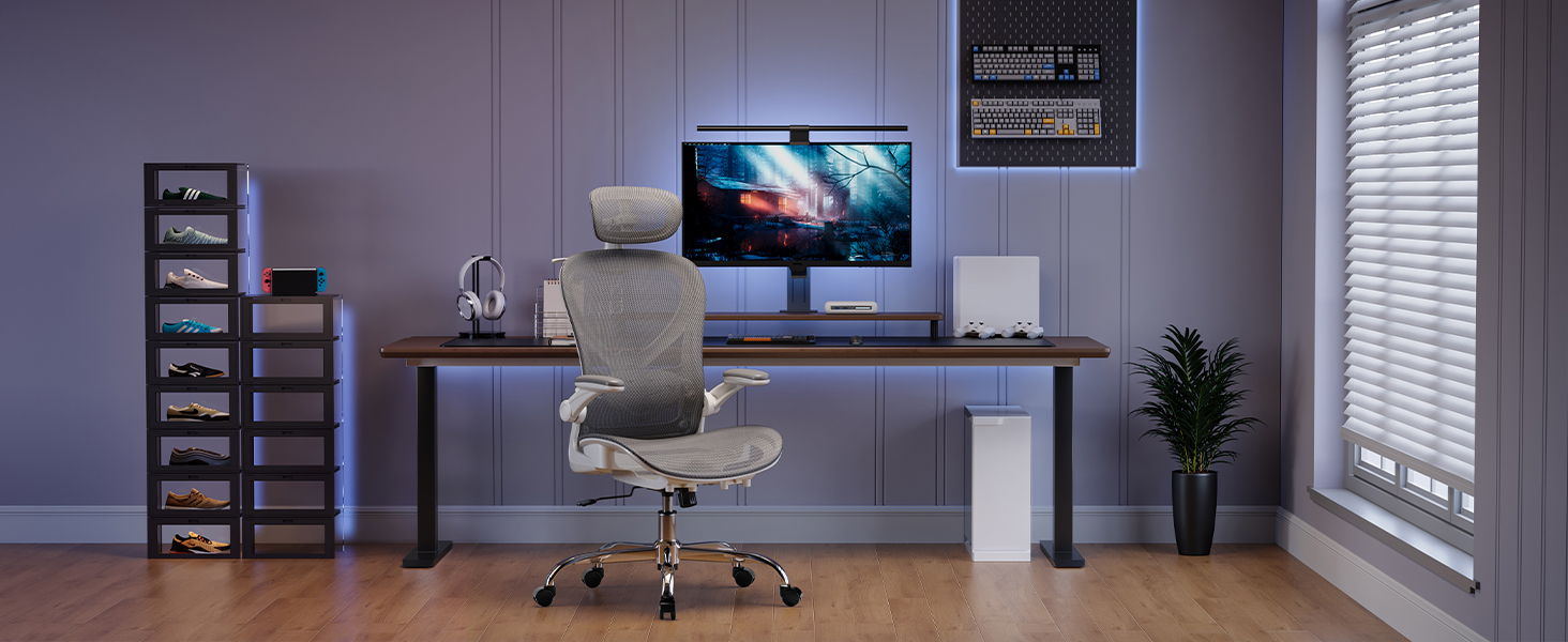 Офісне крісло LarkLeaves з ергономічною спинкою, регульованими підлокітниками, підставкою для попереку та підголівником. Максимальне навантаження 140 кг, сірий колір.