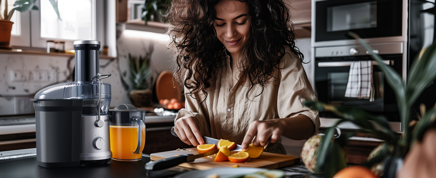 Електричний соковитискач GDOR 1300W для овочів та фруктів, 1250 мл, срібний