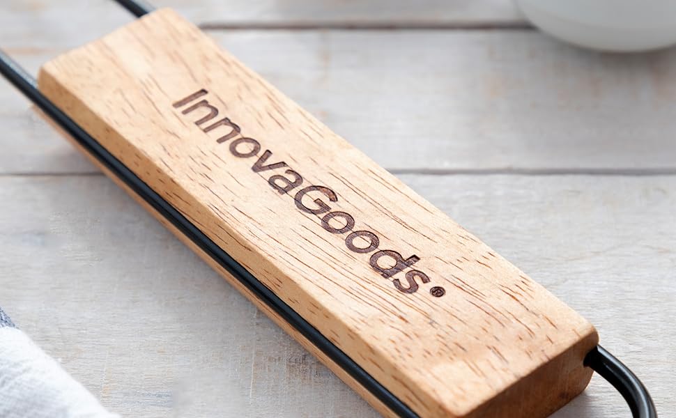 Набір для гриля InnovaGoods 12 предметів: шампури, щипці, лопатка, з нержавіючої сталі, з термостійкими ручками, у валізі, для гриля та барбекю