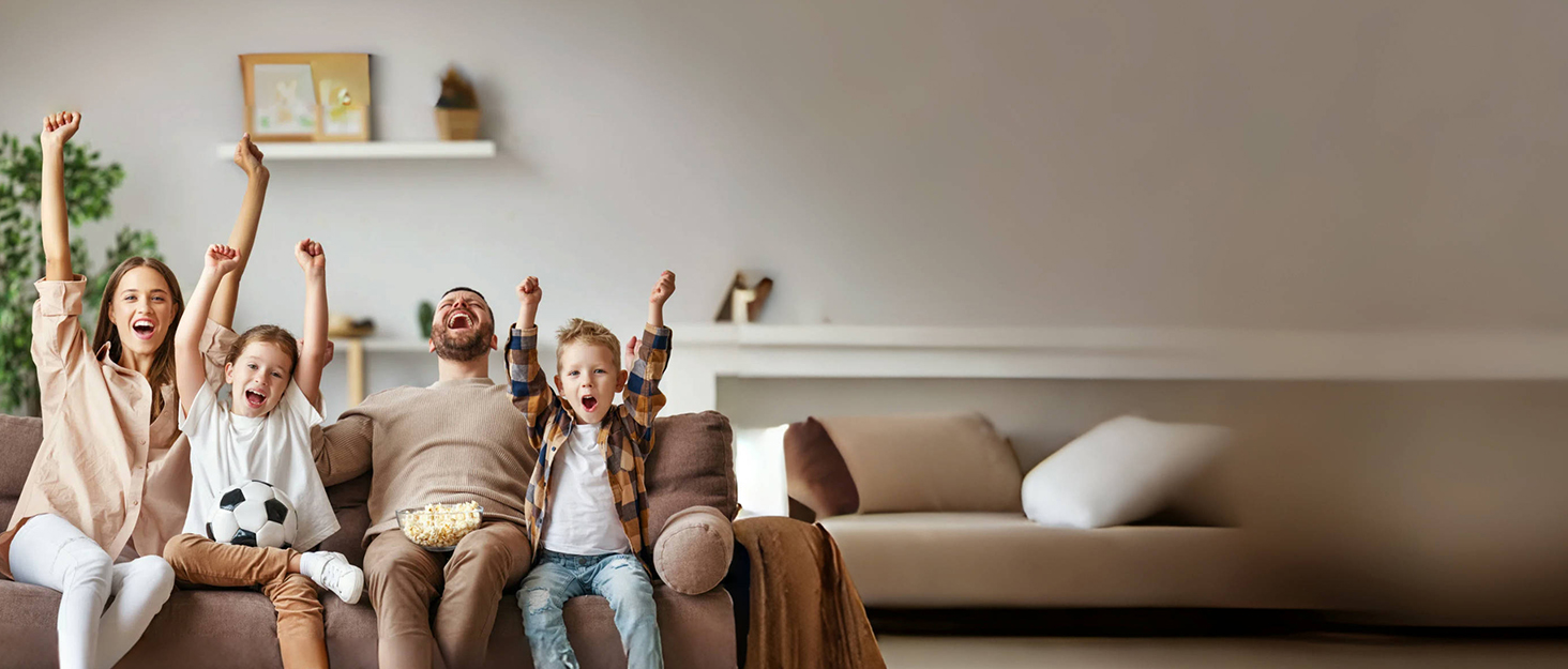 Smart проєктор AKIYO O4 з WiFi 6, Bluetooth 5.4, 4K, HDMI, USB, підтримкою PS5, автофокусом та автотрапецеїдною корекцією