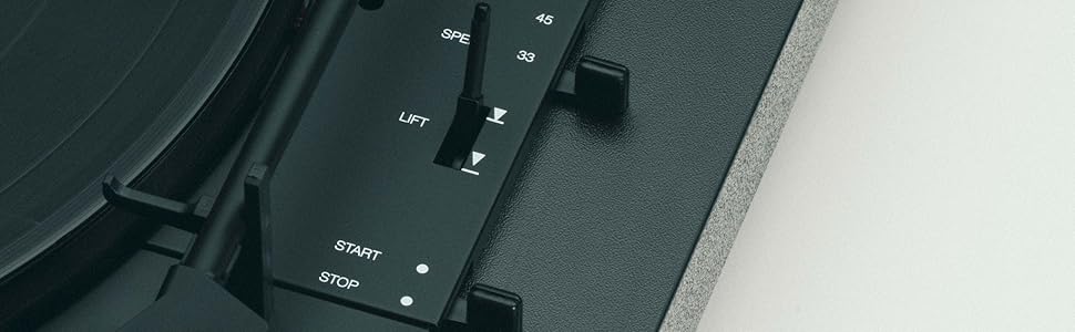 Проигравач вінілу Pro-Ject Automat A1 з вбудованим фонокоректором, повністю автоматичний, перемикач швидкостей 33/45 об/хв, головка Ortofon OM10, чорний
