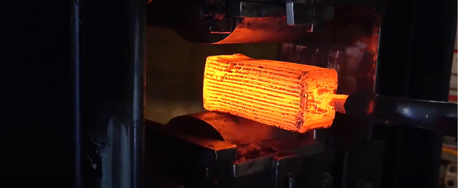 Японський ніж SHAN ZU 15 см з дамаської сталі, PRO Series - універсальний ніж для кухні з лезом з 67 шарів вуглецевої сталі та ручкою G10