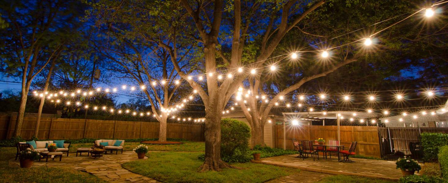 Льо́нточна гiрля́нда для зовнiшнього використання 30м, 50+2 лампочки G40, тепле бiле свiтло, IP45, для терас, вечiрiнок, саду та балкону, стиль Едiсона, з'єднувальна, чорний колір