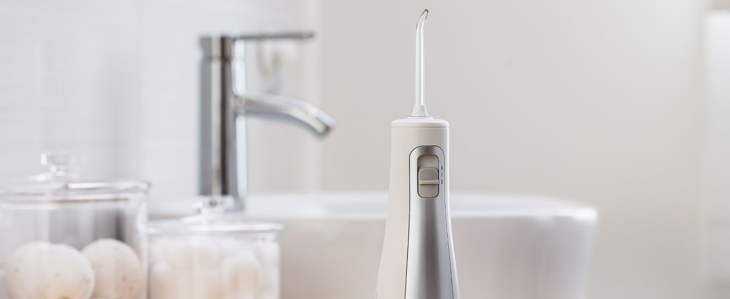 Waterpik Cordless Freedom Waterflosser: бездротова іригатор для рота, водонепроникний, з 3 насадками, білий (WF-03EU010)